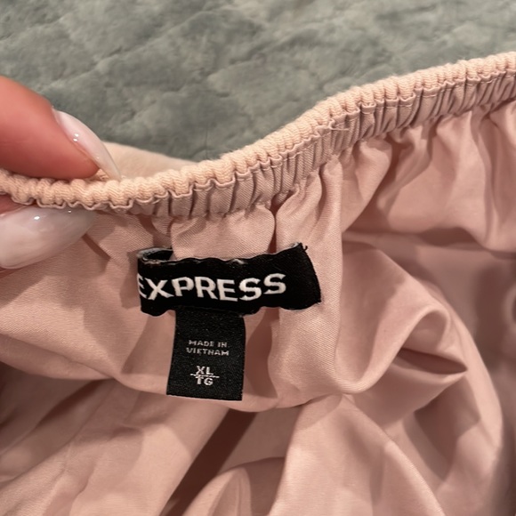 Strapless pink dress lace trim - Picture 4 of 4